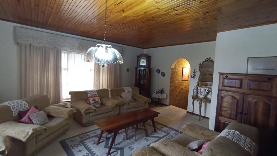 3 Bedroom Property for Sale in Vredenburg Western Cape